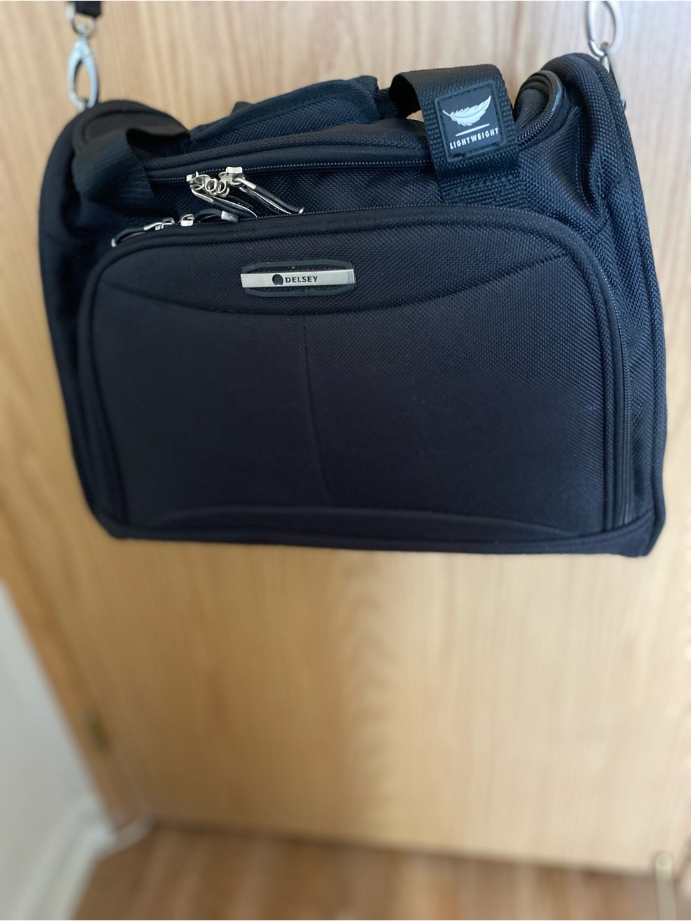 Delsey Paris Black Soft Side Travel Tote Bag Unisex Lockable Under-seat Carryon